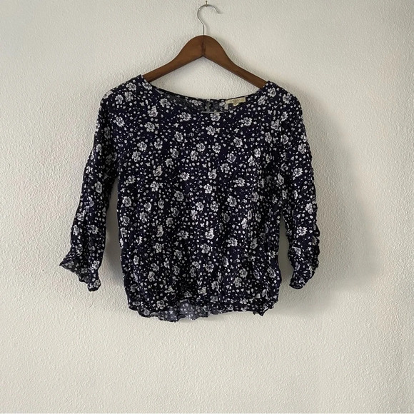 Navy Floral Long Sleeve Patterned Blouse Lightweight Size Medium Style M5569 Top - Picture 9 of 10
